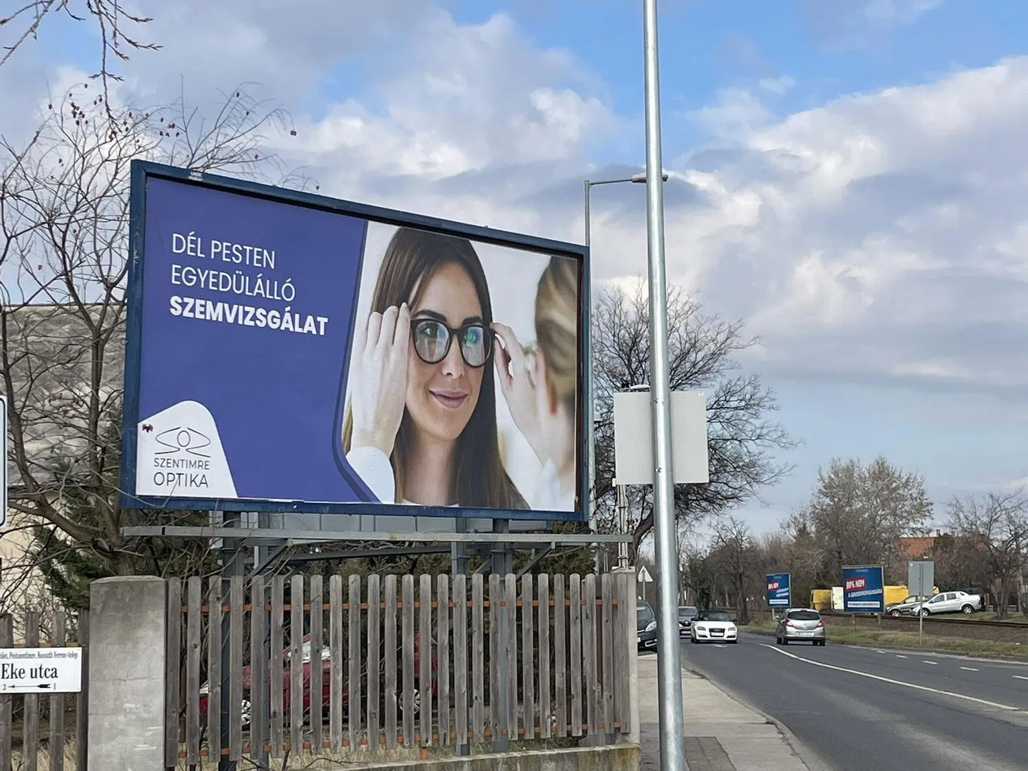Szemvizsgálat óriásplakát Dél-Pesten